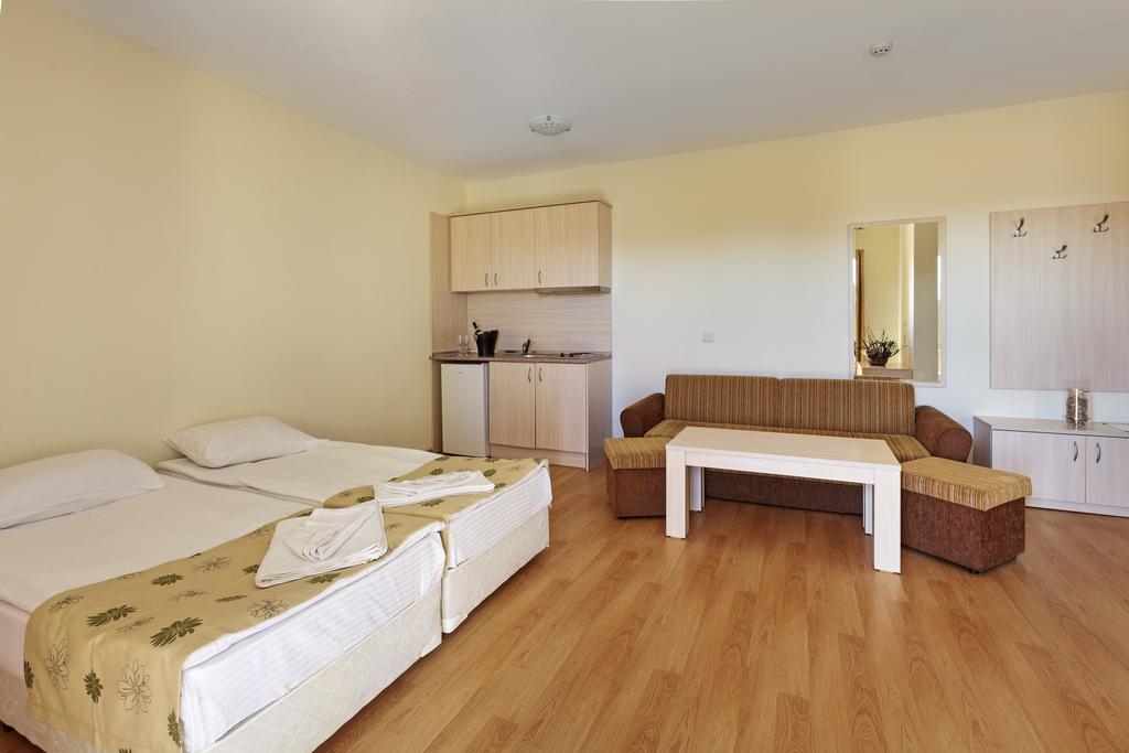 Serena Residence Aparthotel Sozopol Quarto foto