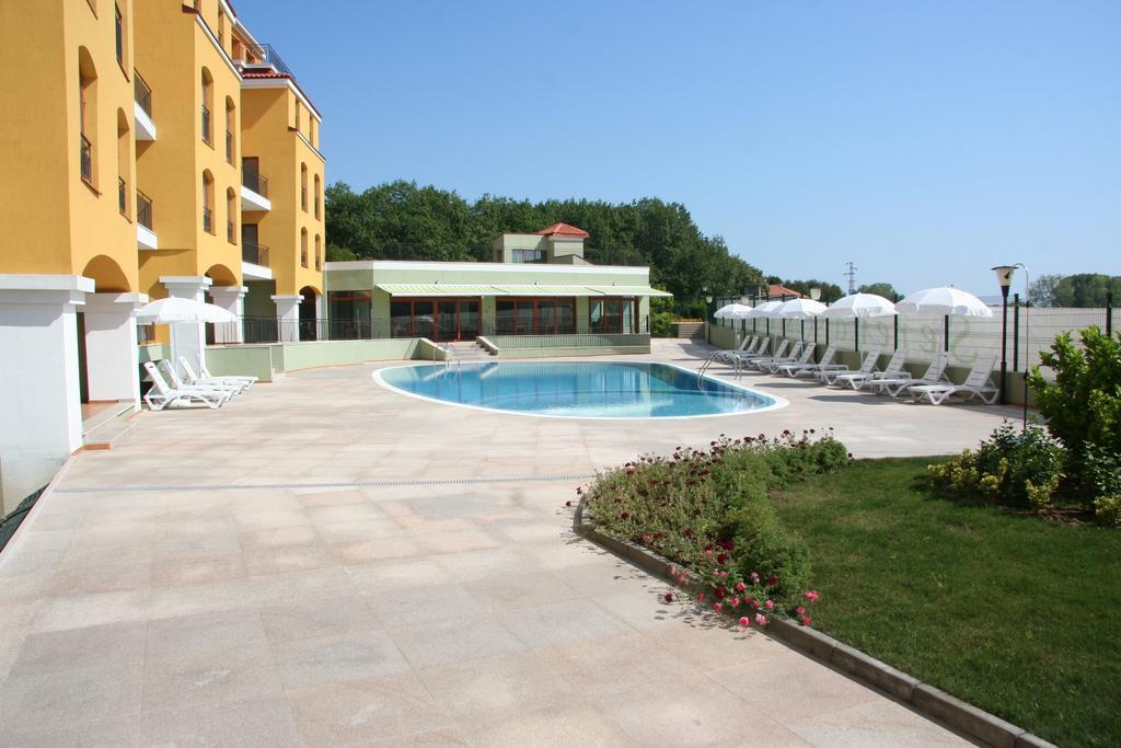 Serena Residence Aparthotel Sozopol Exterior foto